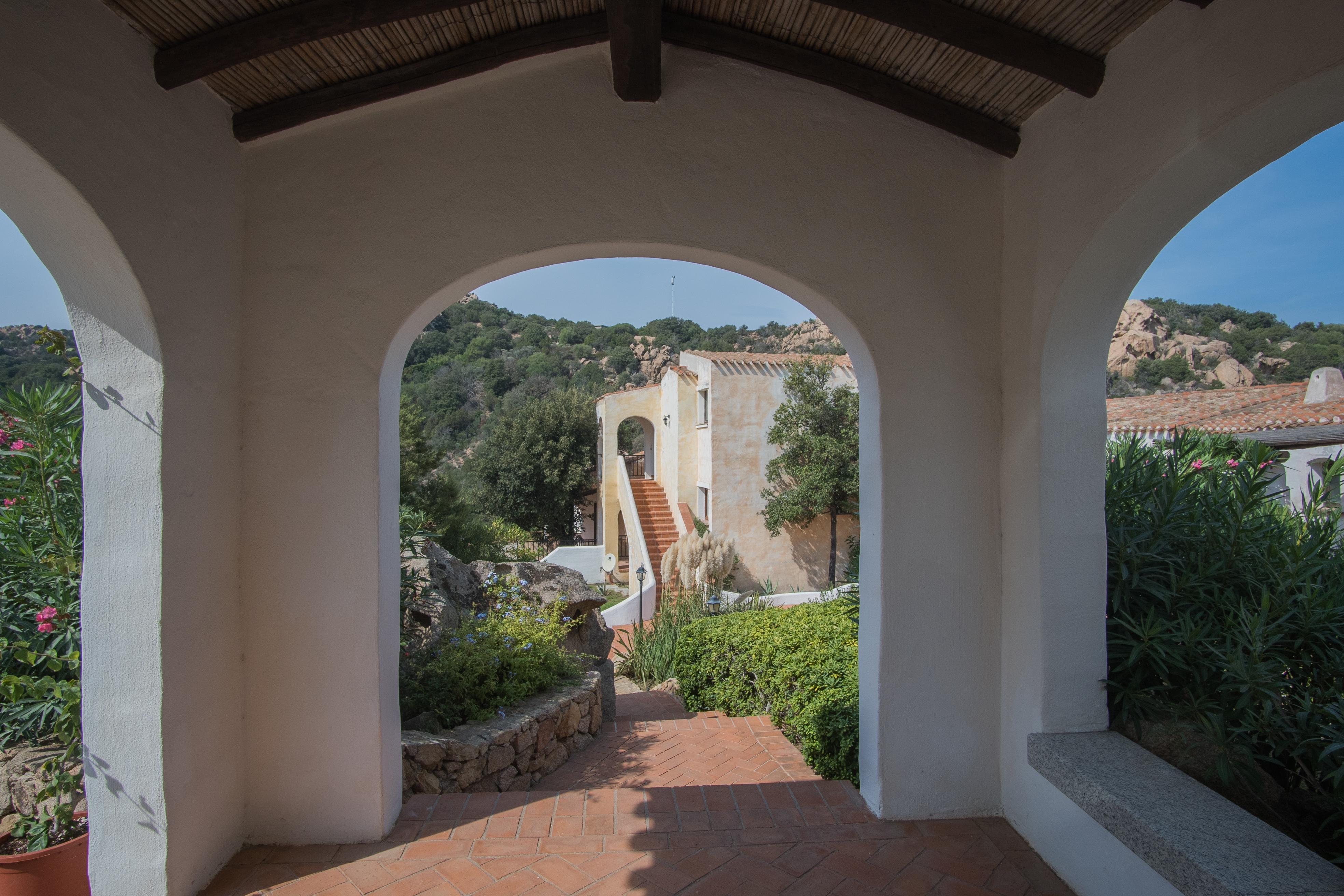 Апарт отель Il Giardino Degli Oleandri Лиша-ди-Вакка Экстерьер фото